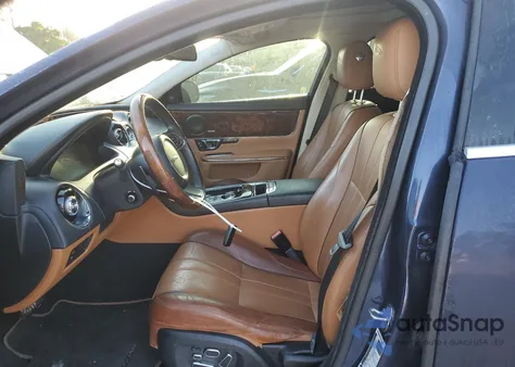 2015 Jaguar Xjl Portfolio z USA, uszkodzony, nr VIN SAJWA2GZ4F8V86768